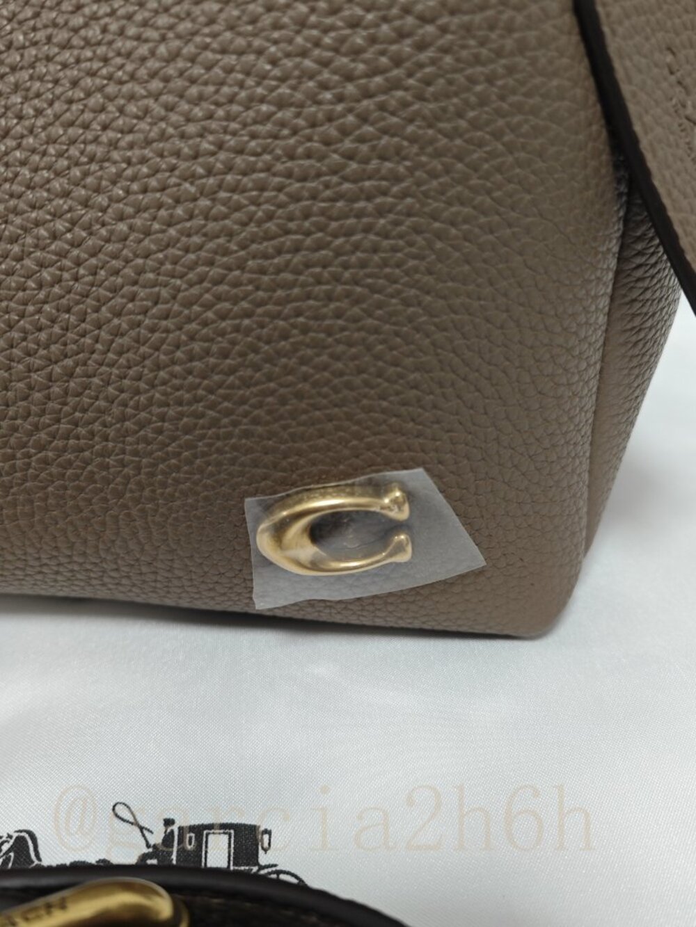 😘😘Coach Lana Shoulder Bag 23 brown - Picture 4 of 15